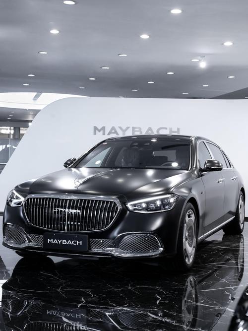 成都226岚图汽车的售后服务让用户无忧出行，迈巴赫未来的豪华车趋势