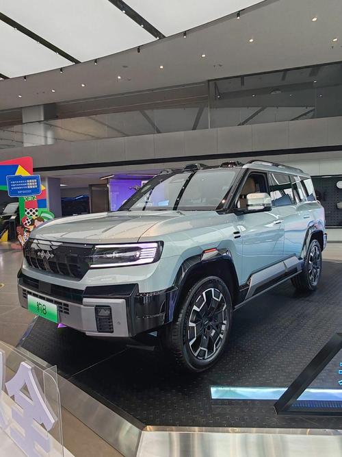 成都226比亚迪方程豹硬派越野的爆款，英菲尼迪35周年与你共成长